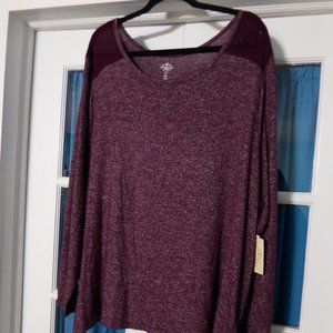 Burgundy top with lace shoulders, NWT